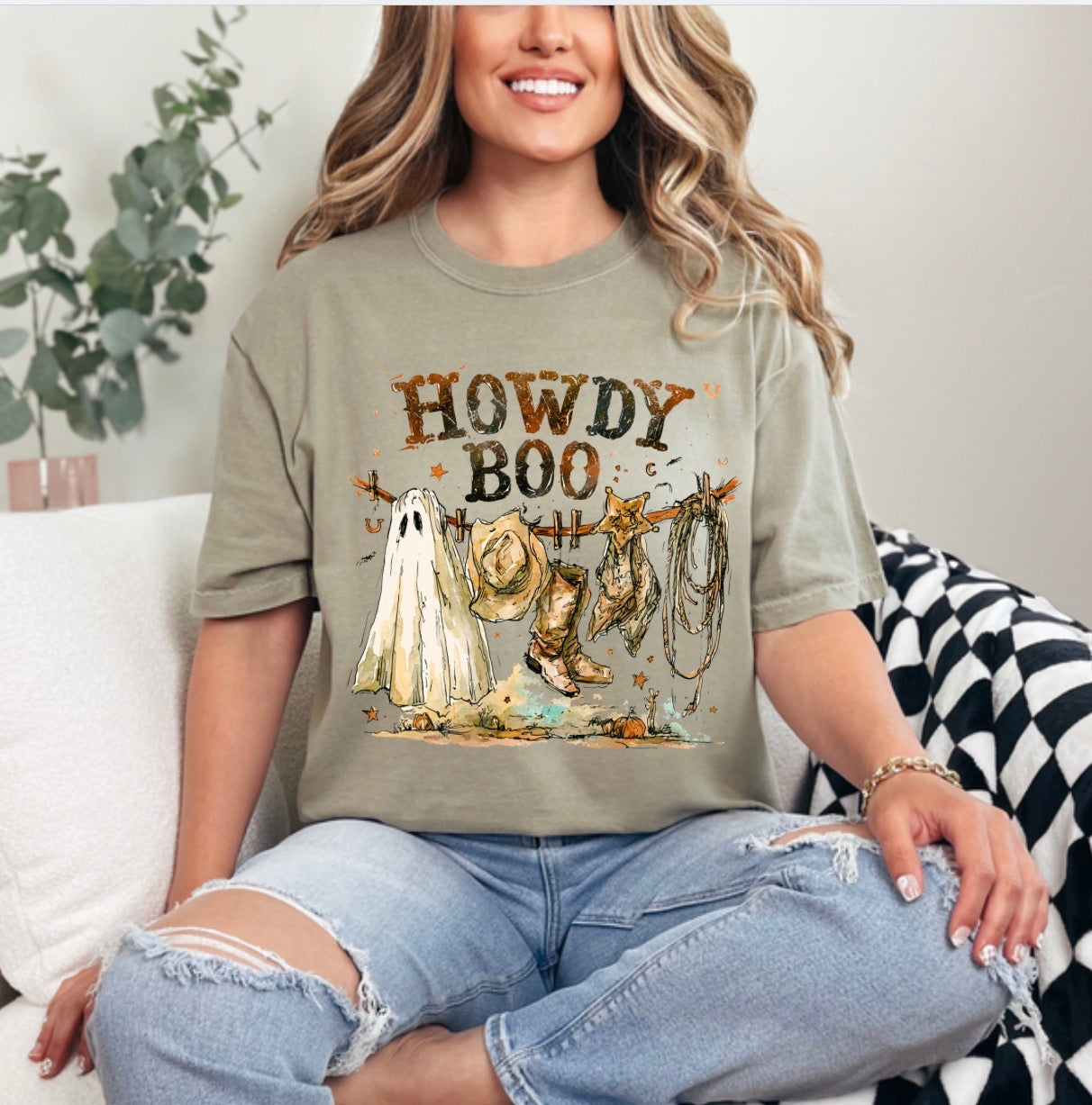Howdy Boo, Halloween Western GHOST cowboy, Cowboy Boho, Cowgirl, ghost tee, boo howdy T-shirt