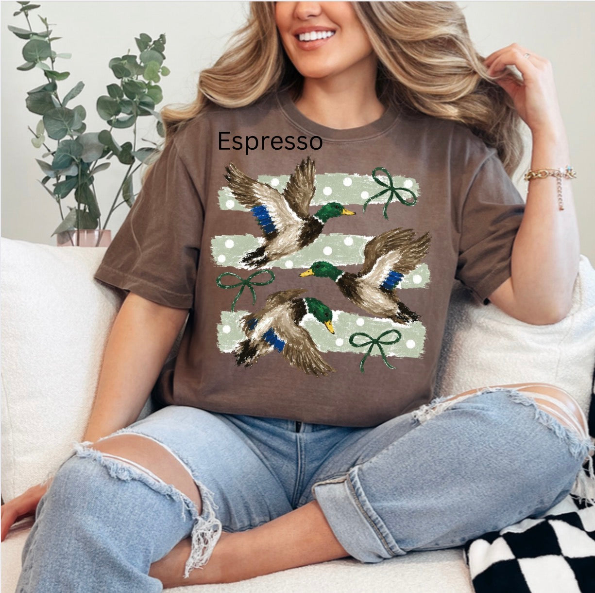 Striped Coquette Vintage Retro Mallard Duck, Hunting, Hunting Dog, Flying Duck, Waterfowl Hunter T-shirt