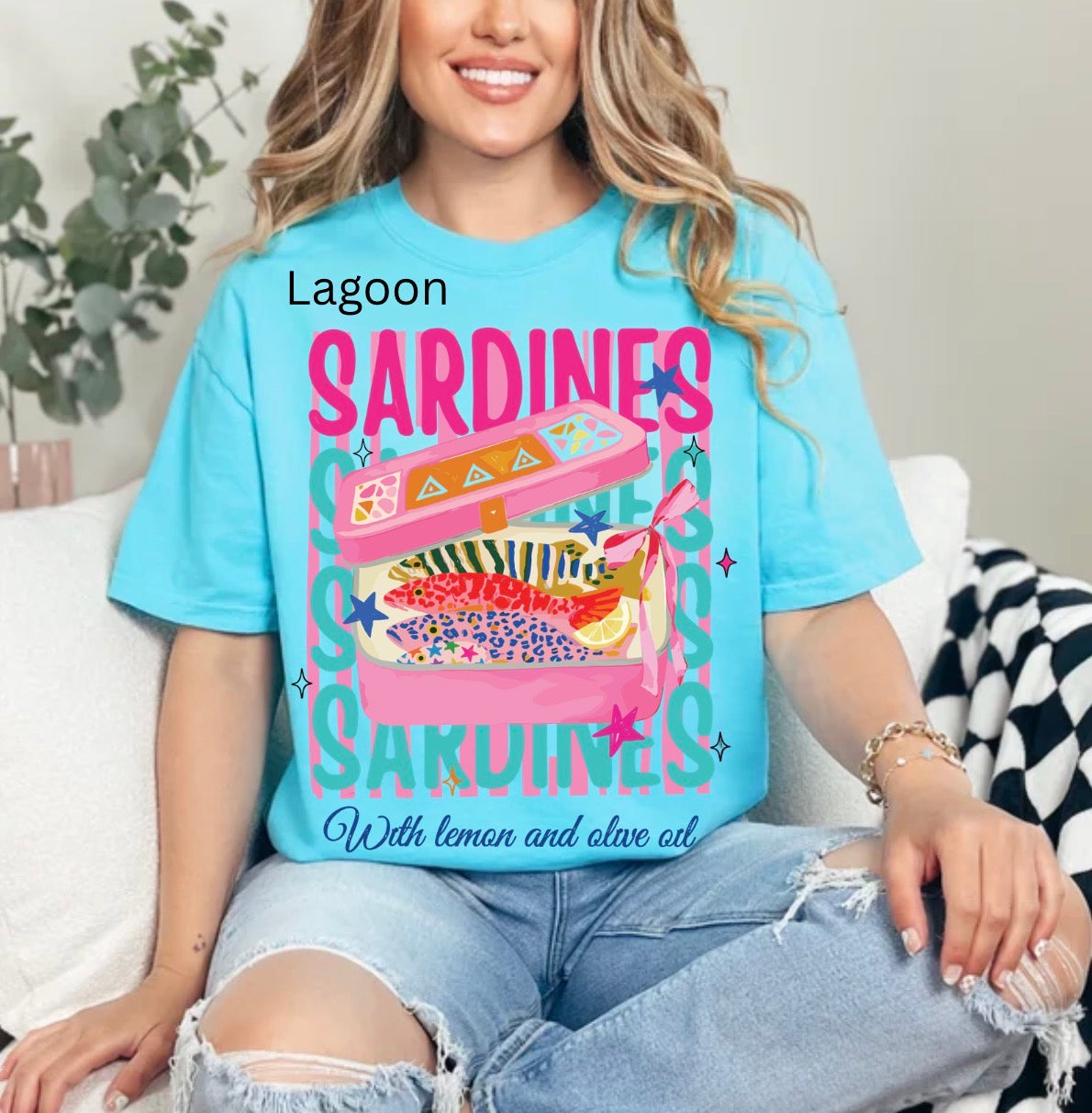 Vintage Sardines, Tinned Fish, Coastal Aesthetic, Retro Girly Beach & Travel Sardine, Trendy Summer, Preppy Fish T-shirt