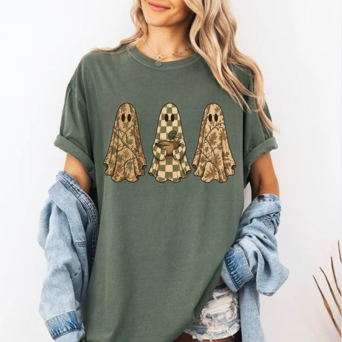 Retro Camo Ghost Trio, Hunting Halloween, Vintage Ghost, Mallard Duck, Spooky Season, Fall Outdoorsman T-shirt