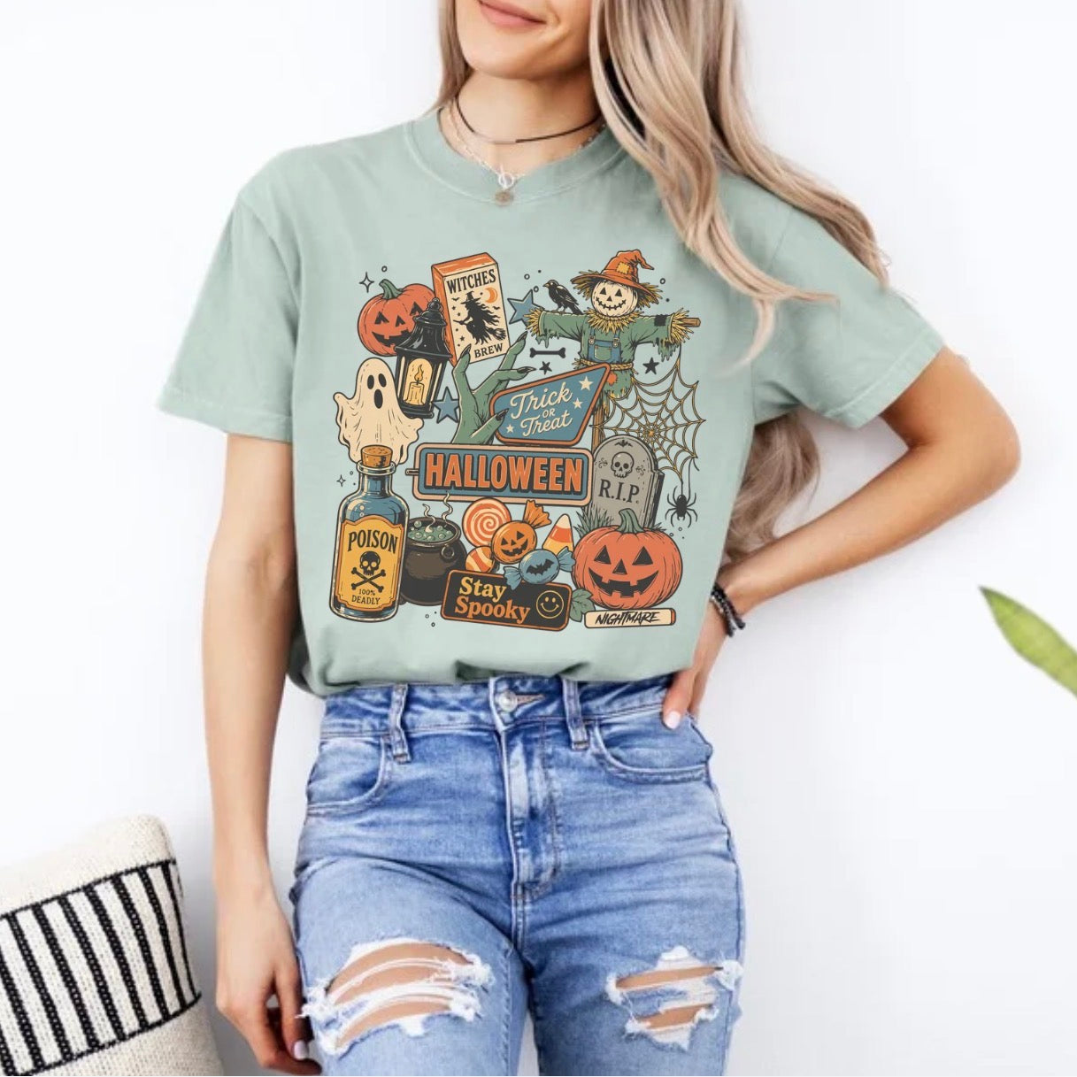 Retro Halloween Collage, Halloween Coquette, Spooky Scarecrow, Halloween, Spooky, Trendy Halloween T-shirt