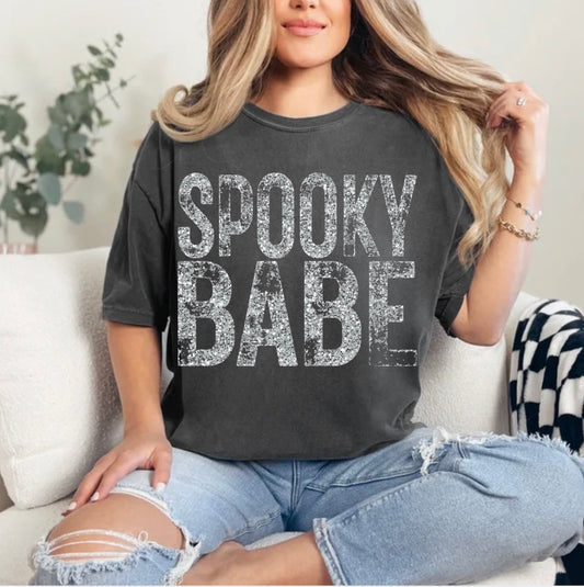 Spooky Babe, Glitter Halloween, Girly Spooky Season, Trendy T-shirt