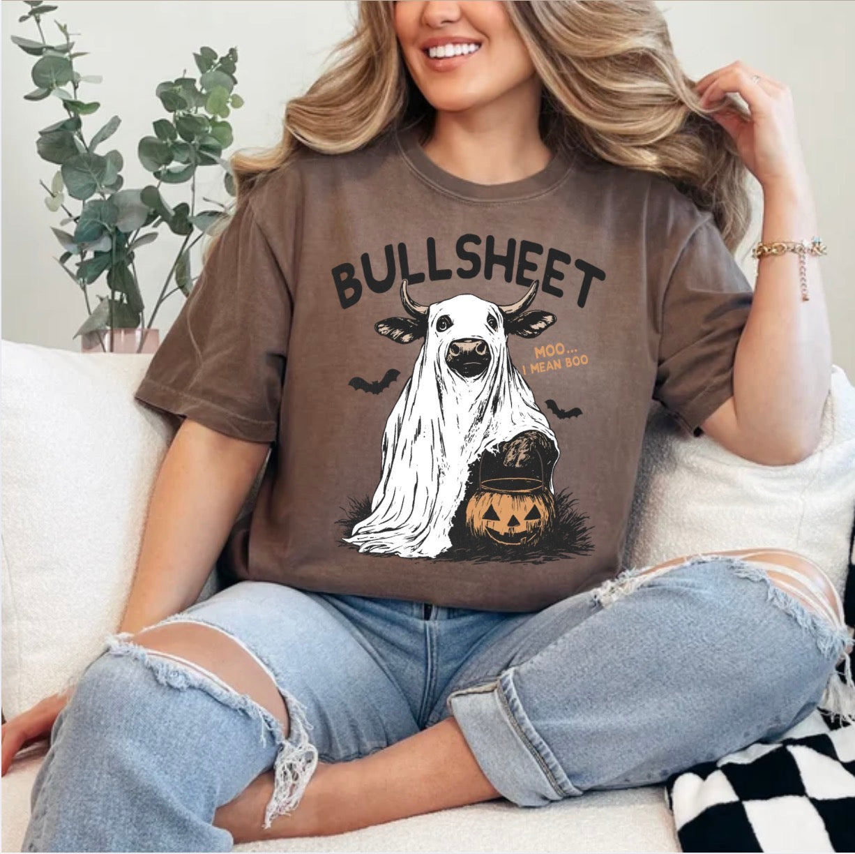 Bullsheet, Funny Halloween, Halloween, Country Halloween, Moo I mean Boo T-shirt