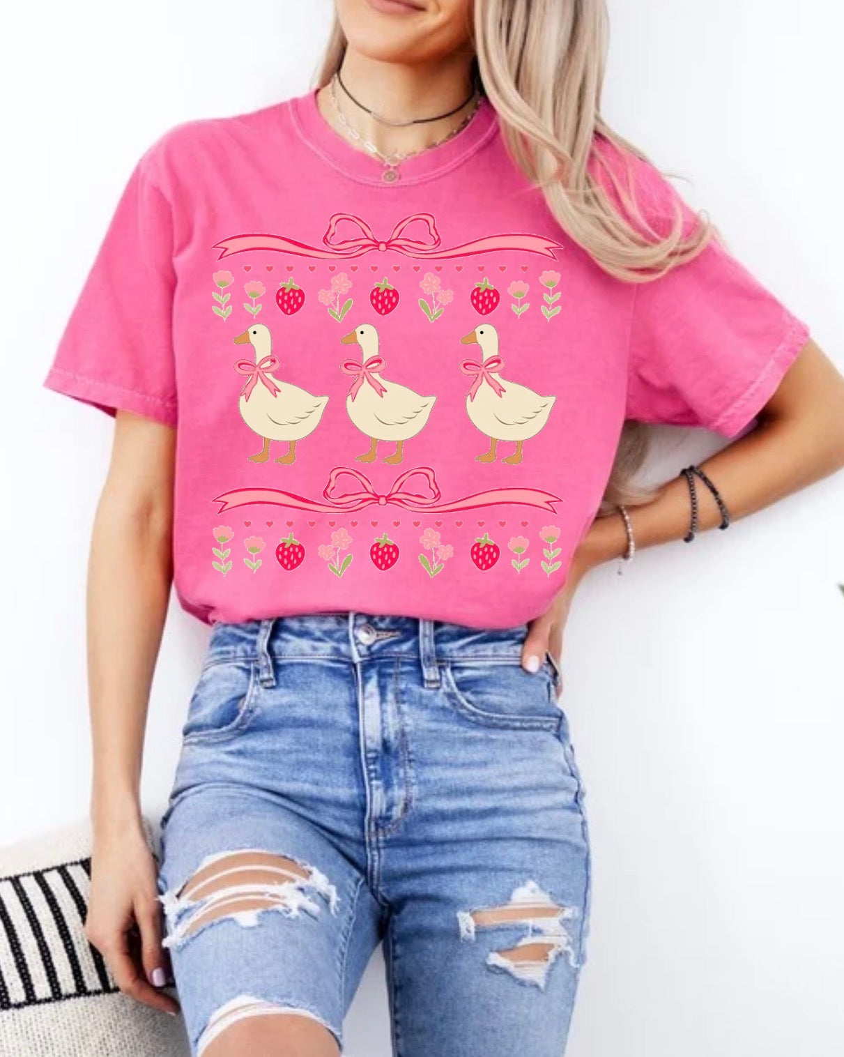 Vintage Strawberry goose, Strawberry, Strawberry goose, Spring, Trending, Popular, Geese T-shirt (Website)