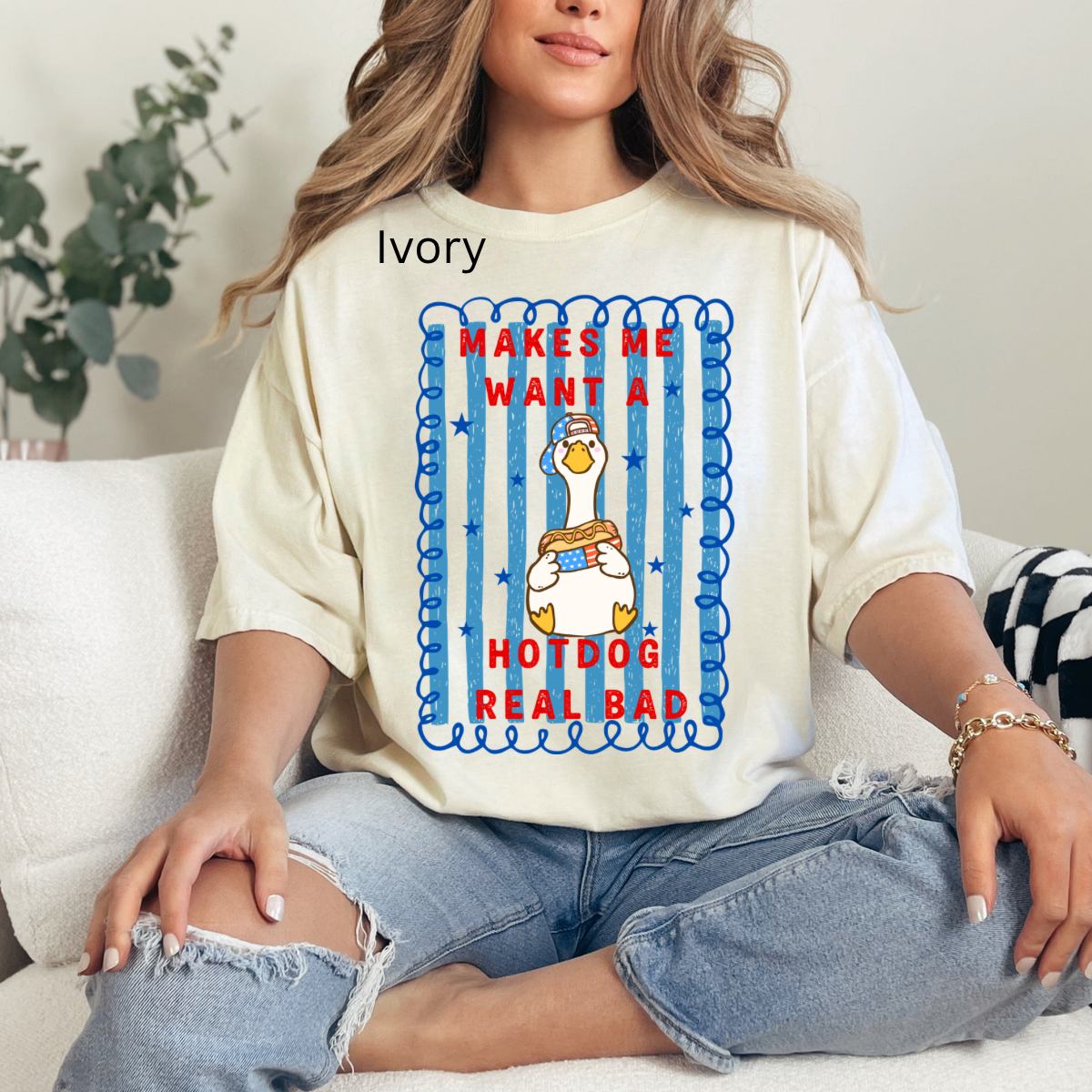 Makes me want a hotdog real bad, goose, hotdog, Fourth of July, Trending T-shirt