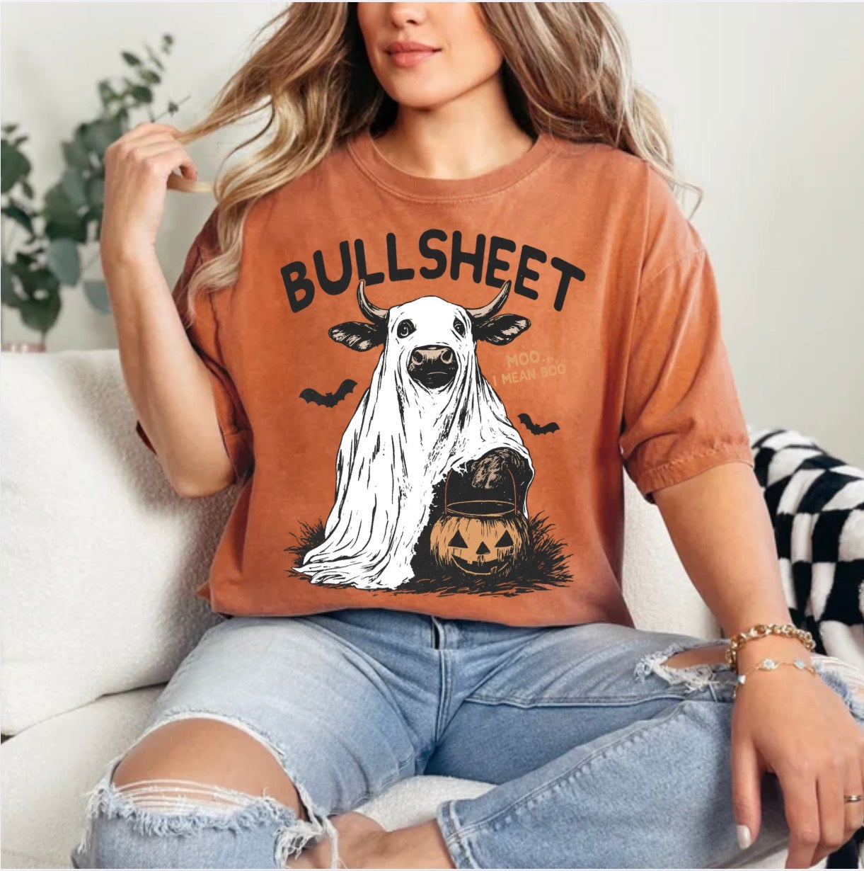 Bullsheet, Funny Halloween, Halloween, Country Halloween, Moo I mean Boo T-shirt