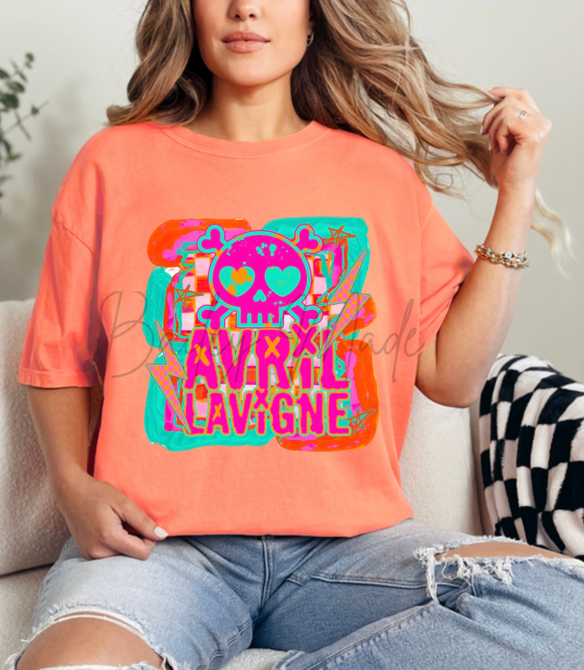 Neon @vr!l Band Tshirt