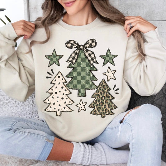 Camo Christmas Tree, Preppy Girly Xmas, Preppy Christmas, Camo Christmas, Retro Christmas, Trendy Christmas Sweatshirt