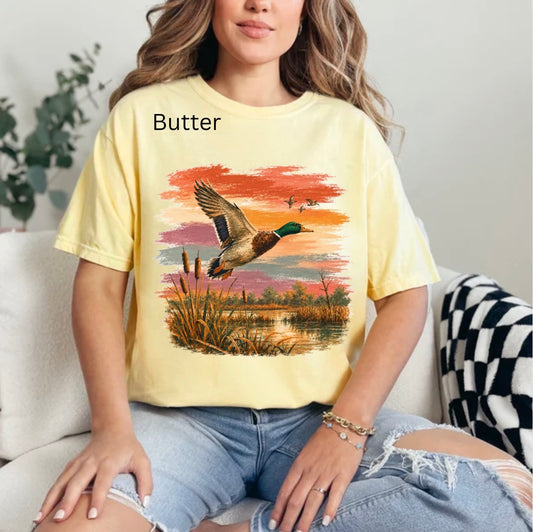 Distressed Sunset Duck Hunting, Vintage, retro, Vintage 90s, Retro Mallard duck, fall, autumn, Hunting T-shirt