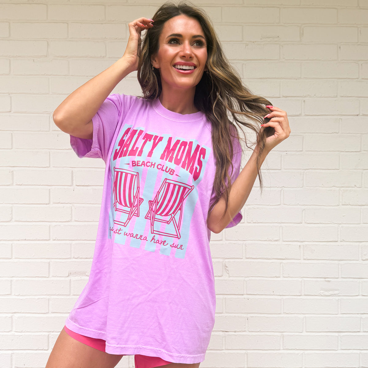 Salty Moms Beach Club, Beach Life, Sweet Summer Time, Neon Trendy Summer Vibes, Distressed Beach, Lake Pool River T-shirt