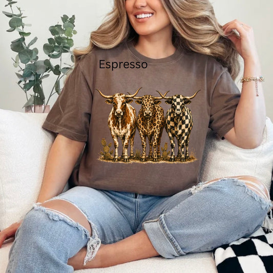 Longhorn Cattle, Western, Checkered, Cows, Longhorn, Cowboy, Trendy Western T-shirt