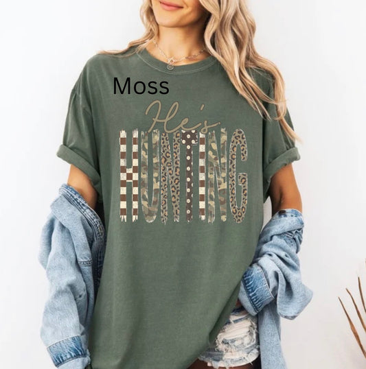 Preppy He's Hunting, Camo, Western, Vintage, Retro Hunting, Wife, Camouflage, Checkered, Trendy Hunting T-shirt