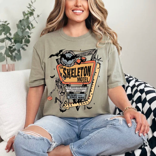 The Skeleton Motel, Retro, Funny Halloween, Haunted Mansion, Trendy Halloween, Horror T-shirt