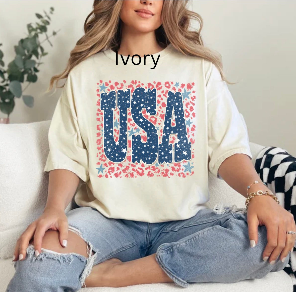 Retro USA, Distressed Leopard USA, Preppy 4TH Of July, Vintage USA, Leopard Print Patriotic America, Memorial Day T-shirt