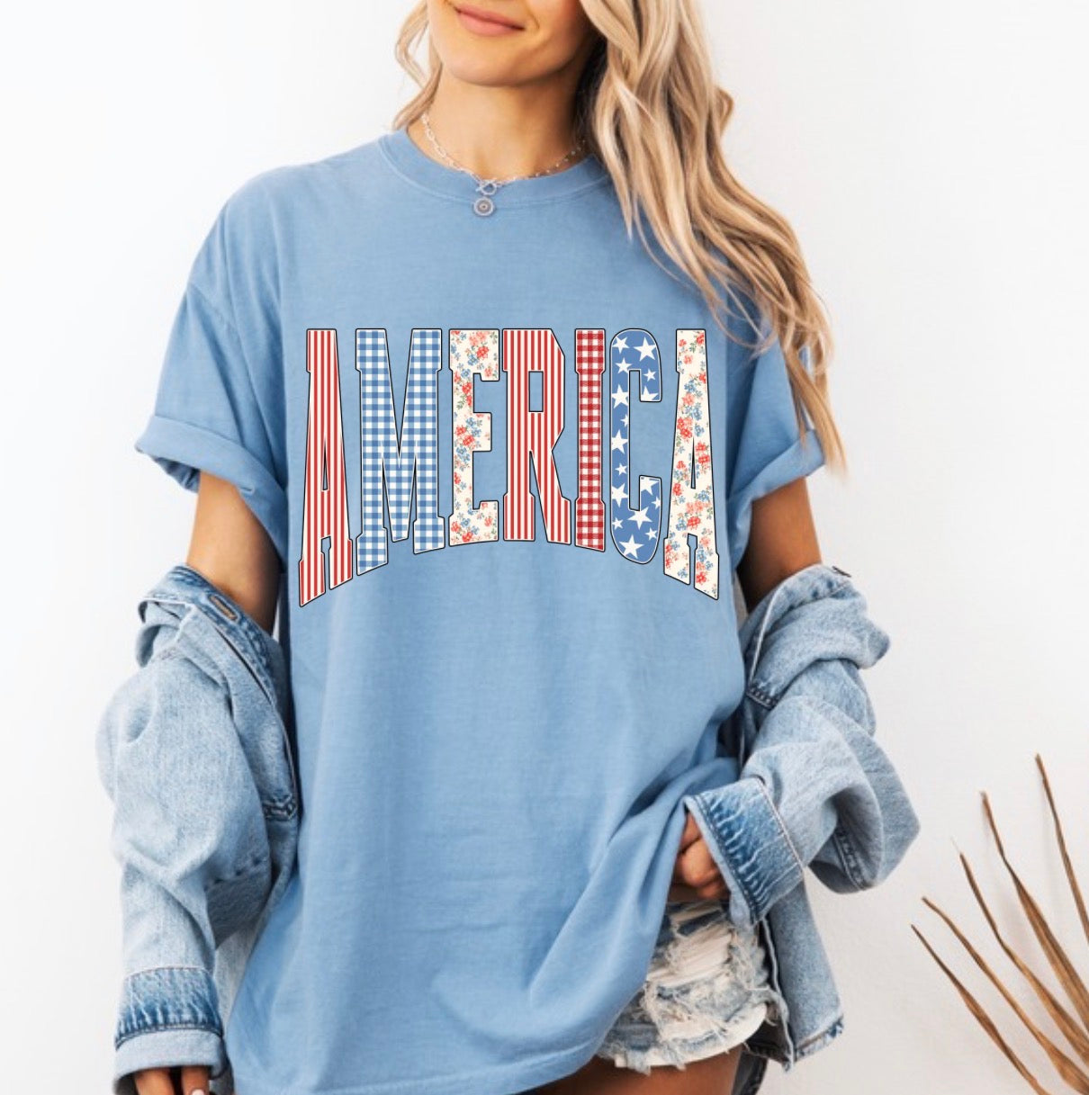 Retro America, 4th of July, Patriotic, USA, America, Independence Day, Girly Patriotic T-shirt