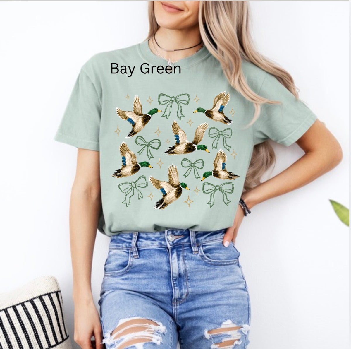 Vintage Coquette Mallard Duck, Hunting, Flying Duck, Waterfowl Hunter, Outdoor T-shirt