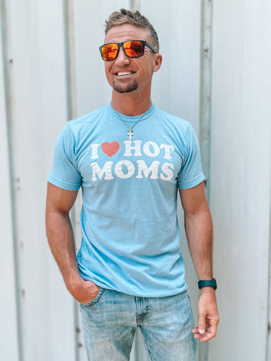 I Love Hot Moms
