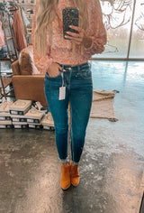 Amber’s Extreme Flexible Jeans